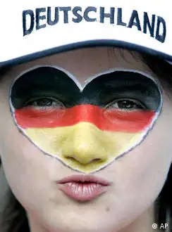 世界杯期间德国人表现了强烈的爱国热情