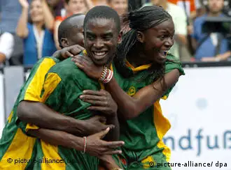 2007年7月，肯尼亚人在柏林获得街头足球世界锦标赛冠军