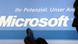 Vor dem Logo von Microsoft macht sich ein Mitarbeiter am CeBit-Stand in Hannover auf einem Taschen-PC Notizen (Archivfoto vom 24.03.2004). Vor dem Logo von Microsoft macht sich ein Mitarbeiter am CeBit-Stand in Hannover auf einem Taschen-PC Notizen (Archivfoto vom 24.03.2004).