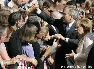 布什在施特拉尔松德受到当地居民欢迎
