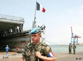 贝鲁特港的法国战舰