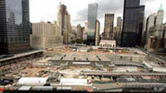 11. September Fünf-Jahresgedenken in den USA Bush in New York Ground Zero