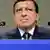 Barroso zabrinuto gleda prema nebu