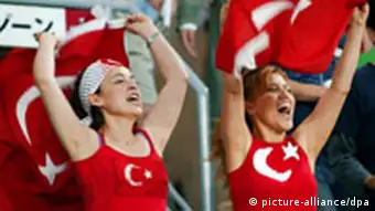 Junge Türkinnen, moderne Türkinnen, WM 2006