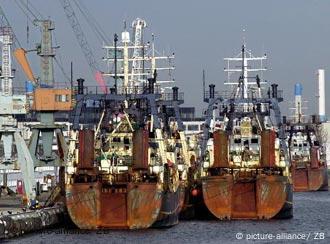 Fischtrawler im Mecklenburger Fischereihafen