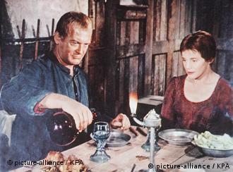 Cur Jürgens und Maria Schell in dem Film "Der Schinderhannes" (BRD, 1958)