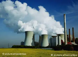 Are nuclear power plants good to global climate or a devastating threat?