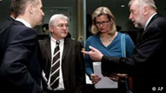 Treffen der EU Außenminister in Brüssel 12.02.2007