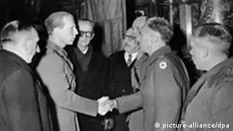 Prinz Charles von Belgien mit Vertretern der Alliierten, Zweiter Weltkrieg