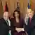 اسرائیلی وزیراعظم ایہود اولمرٹ اور فلسطینی صدر محمودعباس فروری میں امریکی وزیر خارجہ کونڈولیزا رائس کے ساتھ