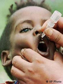 Copil vaccinat în Etiopia