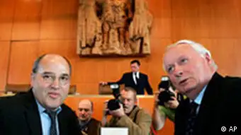 Deutschland Verfassungsgericht Afghanistan Gregor Gysi und Oskar Lafontaine