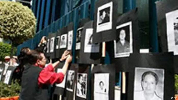 Las amenazas judiciales y la violencia extrema contra los periodistas en países como México coartan la libertad de prensa en Latinoamérica, según el informe anual de la organización Freedom House publicado hoy. (28.04.2017)