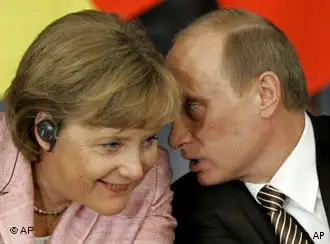 欧盟轮值主席、德国总理默克尔和俄罗斯总统普京