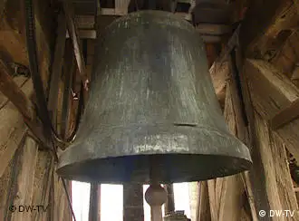 德国教堂里的金属大钟