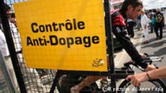 Dopingkontrolle bei der Tour de France 2007