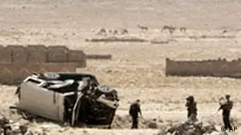 Afghanistan Deutschland ISAF Soldat am Tatort Kabul Anschlag