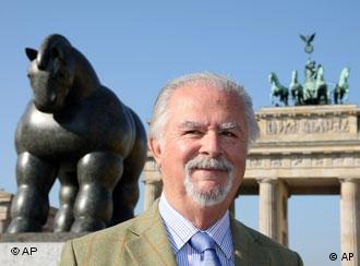 Arte latinoamericano para el mundo. Fernando Botero en la Puerta de Brandenburgo en Berlín.