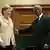 Kansela Angela Merkel (kushoto) na Rais Thabo Mbeki kabla ya majadiliano yao mjini Pretoria