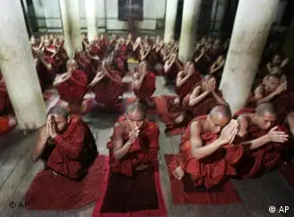 僧侣是缅甸九月示威活动的主要力量