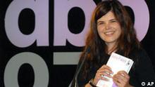 جوليا فرانك تحصد جائزة الكتاب الألماني على عكس التوقعات