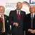 دوره‌ هفتم اجلاس معروف به "دیالوگ پترزبورگ" از روز شنبه، ۱۳ اکتبر در شهر ویسبادن آلمان (مرکز ایالت هسن) در جریان است. روسای اجلاس، میخاییل گورباچف (راست) و لوتار دمزیر (چپ) در کنار نخست‌وزیر ایالت هسن که مهماندار اجلاس است در عکس دیده می‌شوند.