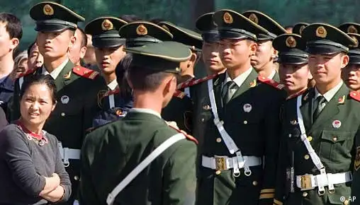 China Parteitag der Kommunistischen Partei Umfangreiche Sicherheitsvorkehrungen in Peking