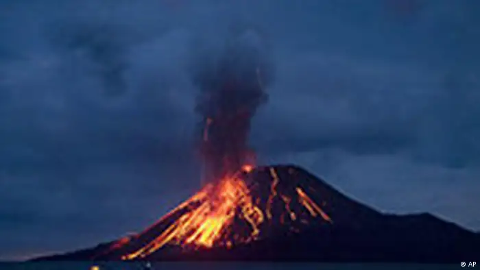 BdT Indonesien Vulkan Ausbruch von Anak Krakatau (AP)