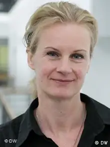 Babette Dierschauer, Deutsche Welle