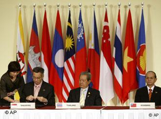 ASEAN Signs Landmark Charter – DW – 11/20/2007