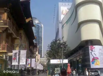 上海街头－哪里没有广告？