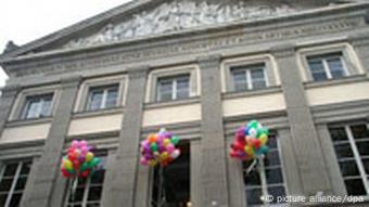Georg-August-Universität Göttingen mit Luftballons