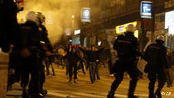 Toter In Us Botschaft In Belgrad Europa Dw 22 02 08