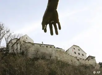 列支敦士登的瓦杜茨城堡－谁能动得了这个弹丸小国的银行保密机制？