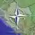Zemljopisna karta Hrvatske i logo NATO-a