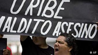 Mexico, Protest vor der kolumbianischen Botschaft In Mexiko-Stadt