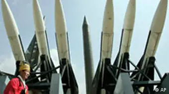 Nordkorea feuert Testraketen über dem Gelben Meer ab