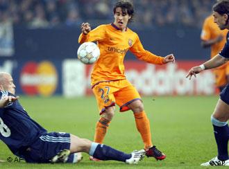 دوري أبطال أوروبا 2008 برشلونة يهزم شالكه رياضة تقارير وتحليلات لأهم الأحداث الرياضية من Dw عربية Dw 10 04 2008