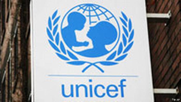 Das Logo und der Schriftzug der Hilfsorganisation UNICEF sind am 5. Februar 2008 an der Zentrale in Koeln zu sehen.