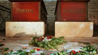Deutschland Grab von Goethe und Schiller in Weimar