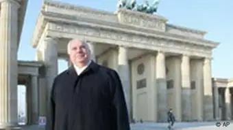 Helmut Kohl vor dem Brandenburger Tor