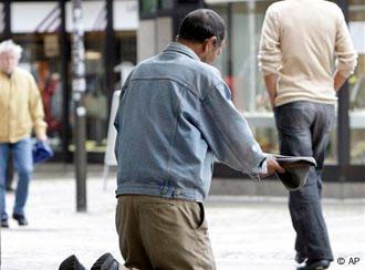Bettler auf der Strasse (AP Photo/Martin Meissner, File)