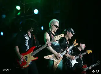 德国摇滚乐队Scorpions于2008年5月22日为四川地震灾民举行了募捐音乐会