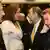 Wer versteht wen? EU-Justiz-Kommissar Franco Frattini (l.) spricht mit Frankreichs Außenminister Bernard Kouchner (r.), Javier Solana (2.v.r.) mit der griechischen Außenministerin Dora Bakoyannis (Foto: AP)
