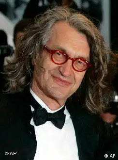 ** FILE ** In this May 24, 2008 file photo, German director Wim Wenders arrives for the premiere of the film The Palermo Shooting during the 61st International film festival in Cannes, southern France. (AP Photo/Lionel Cironneau, file)