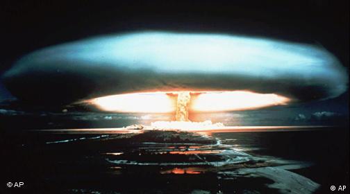 Atomexplosion im Mururoa Atoll 1971