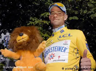 Tour de France 4. Etappe, Stefan Schumacher gewinnt Einzelzeitfahren und gelbes Trikot