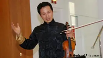 Benefiz Konzert für Erdbeben Waisen in China