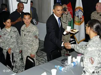 去年，奥巴马在竞选期间访问阿富汗