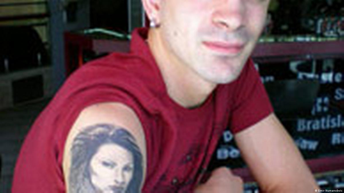 Danish Zehen Tattoo | Portrait Tattoo